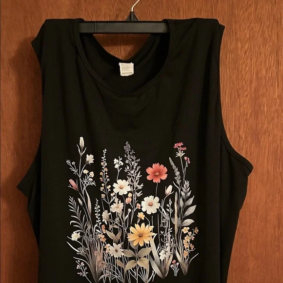 Floral Garden Black Tank Top - Picture 2 of 3